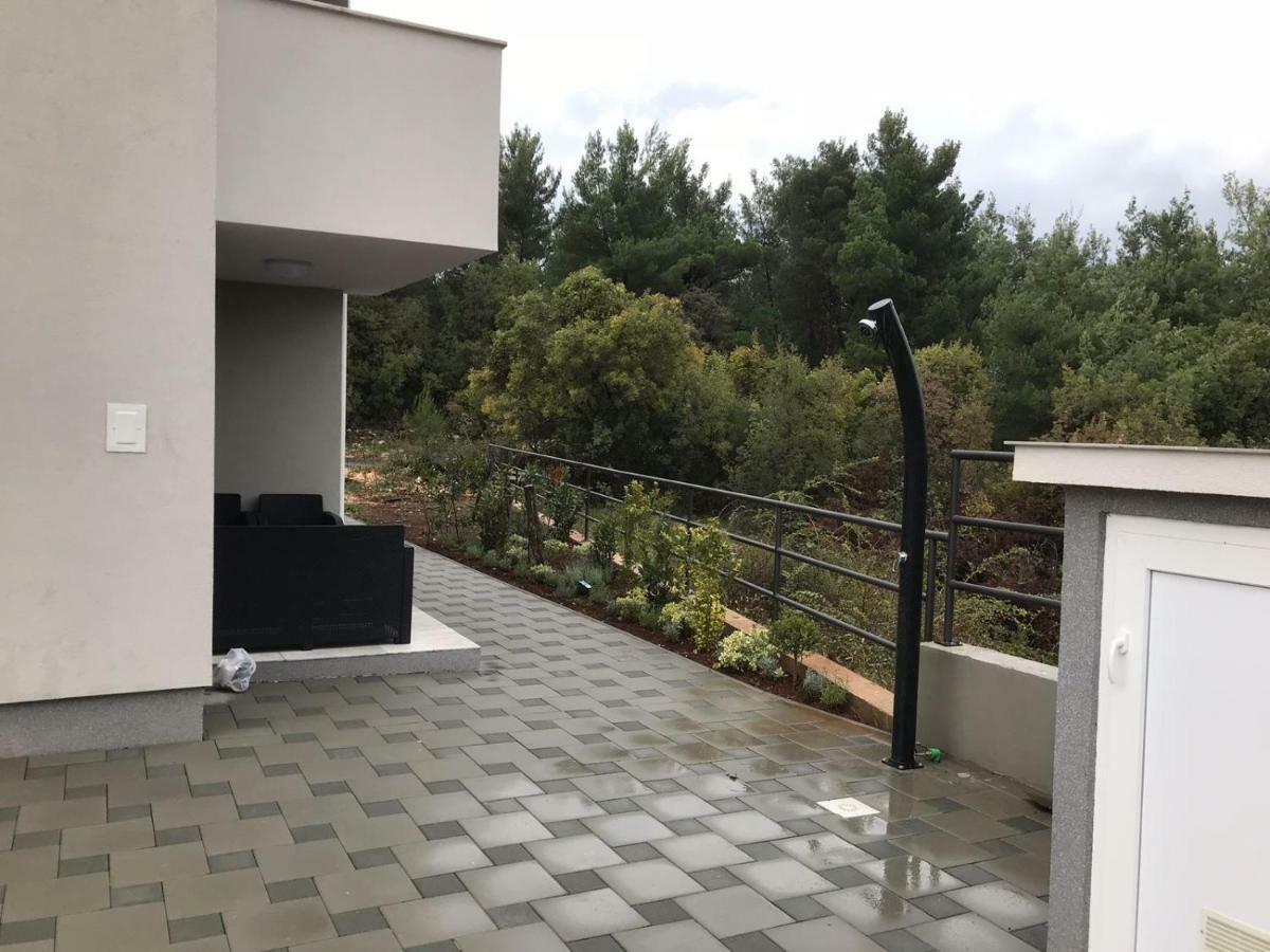 Apartments Ibis Čižići Eksteriør billede