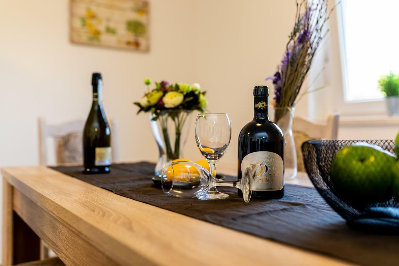 Apartments Ibis Čižići Eksteriør billede