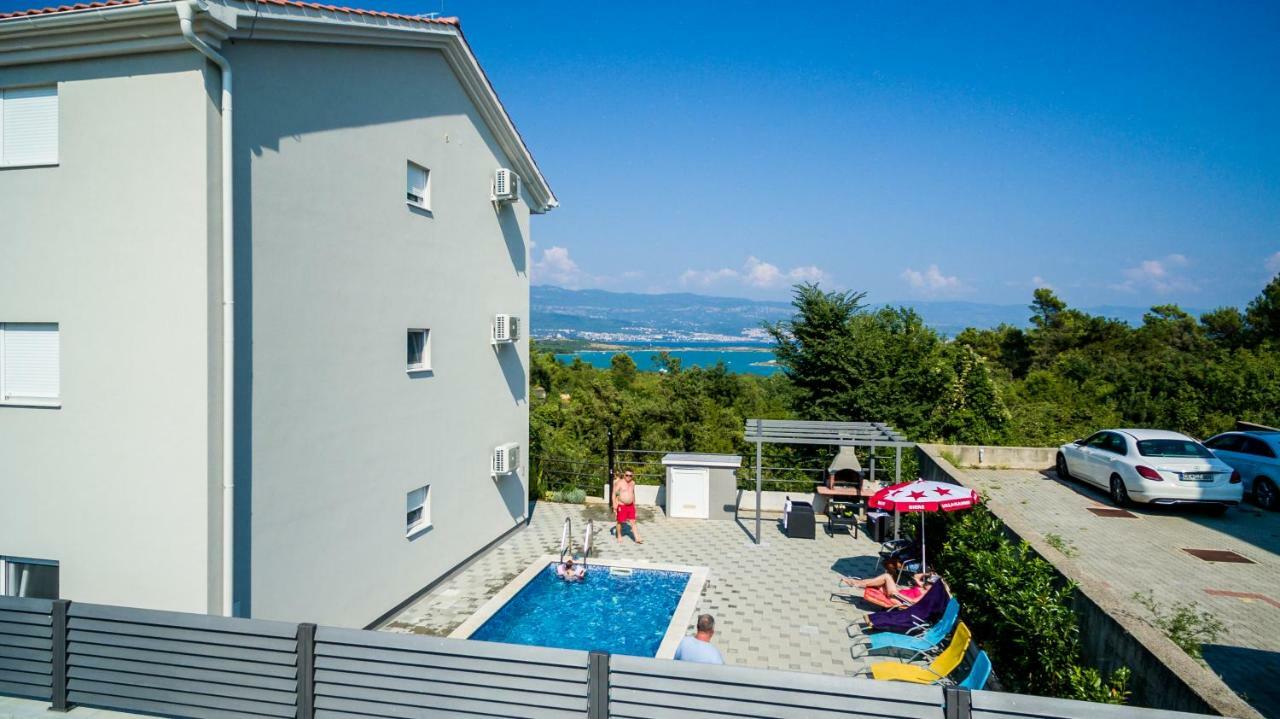 Apartments Ibis Čižići Eksteriør billede
