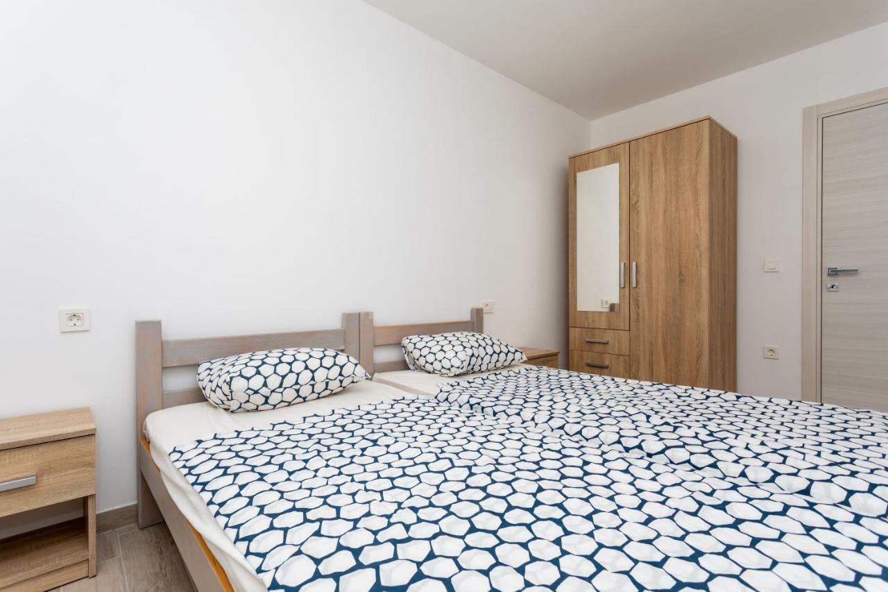 Apartments Ibis Čižići Eksteriør billede