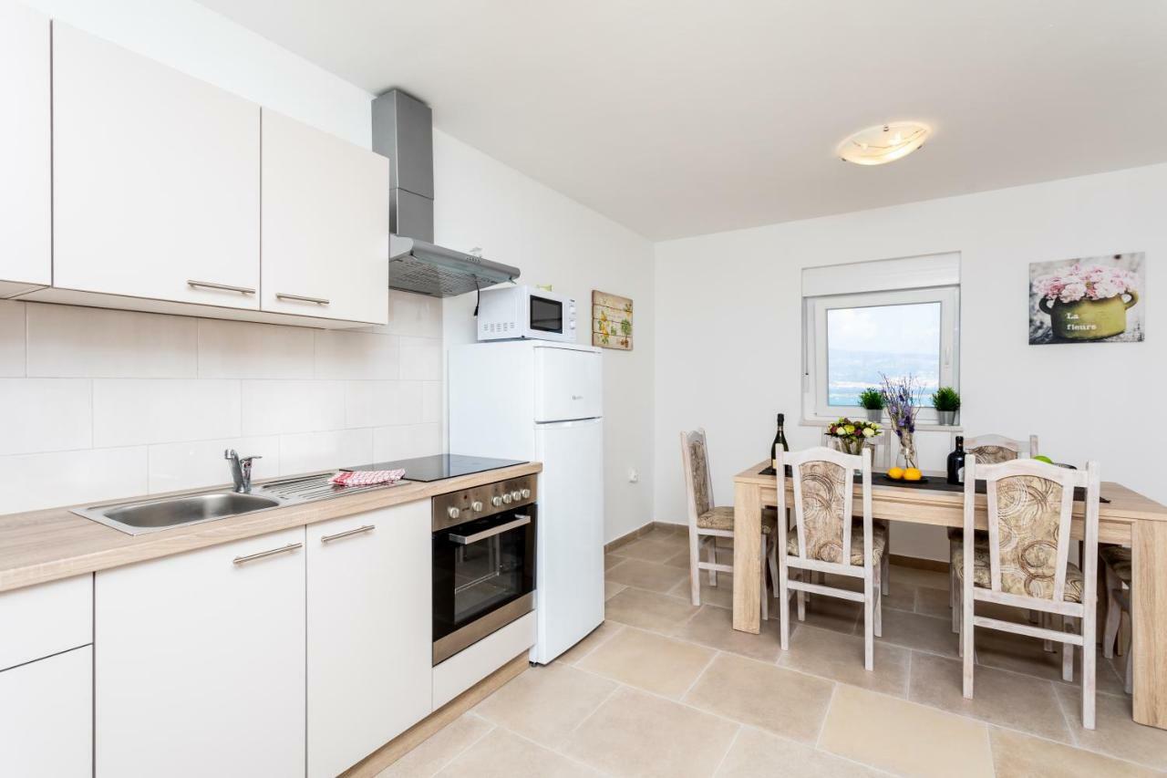 Apartments Ibis Čižići Eksteriør billede