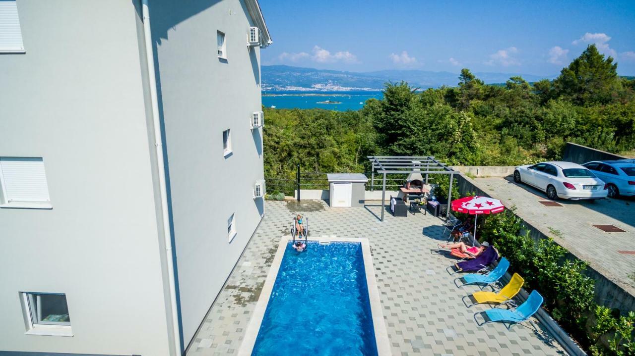 Apartments Ibis Čižići Eksteriør billede