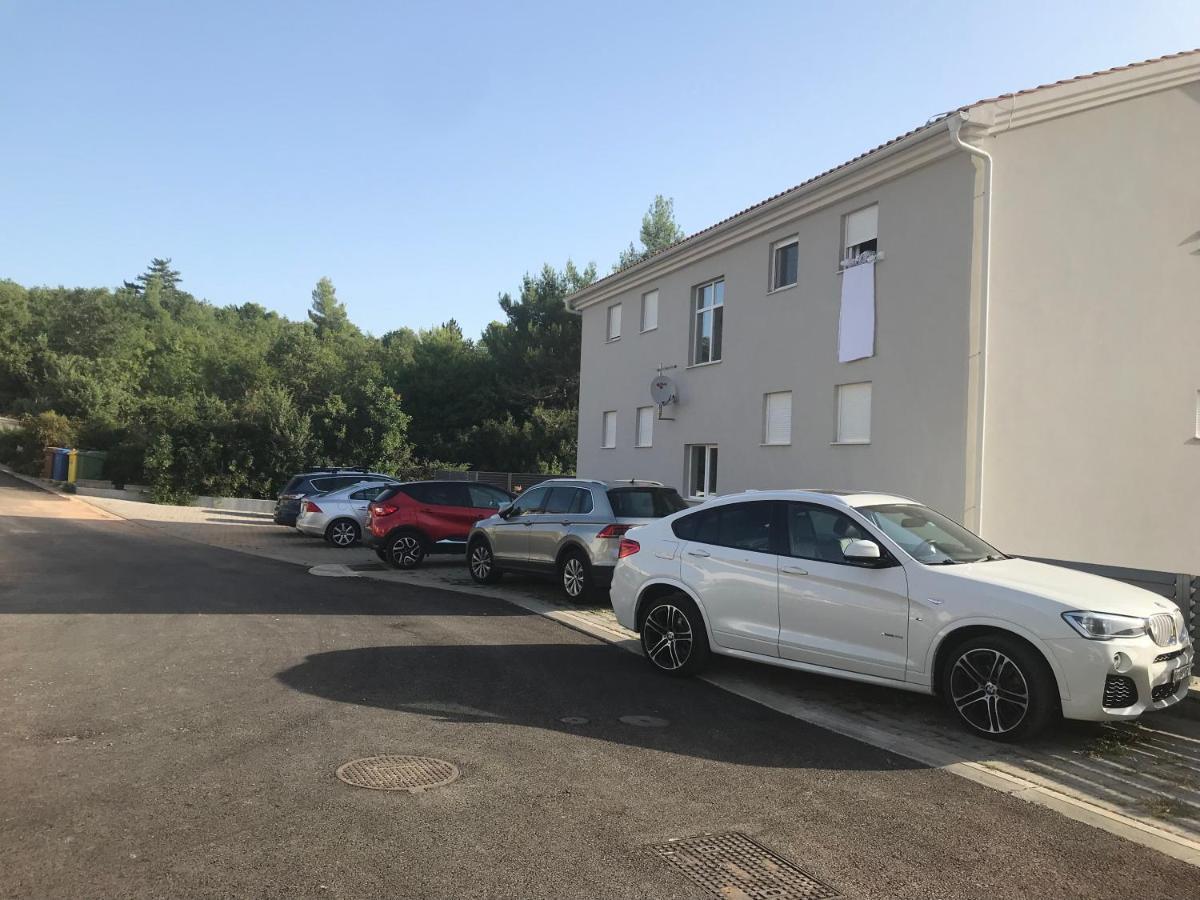 Apartments Ibis Čižići Eksteriør billede